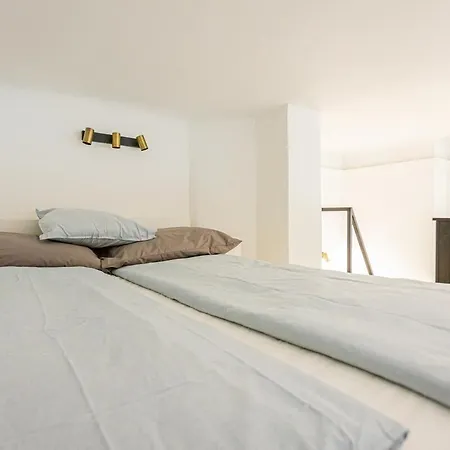 Downtown In Budapest, Juliet *