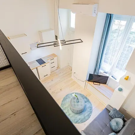 Apartment Downtown In Budapest, Juliet *