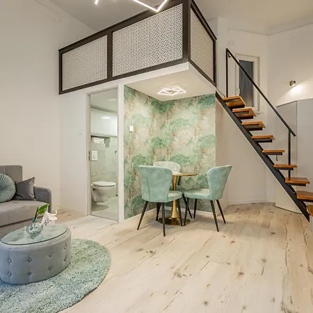 Apartment Downtown In Budapest, Juliet *